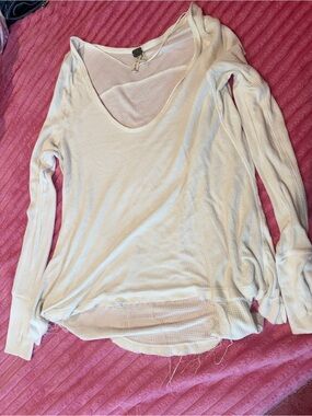 FREE PEOPLE IVORY WAFFLE KNIT THERMAL RAW HEM BOHO TOP SMALL